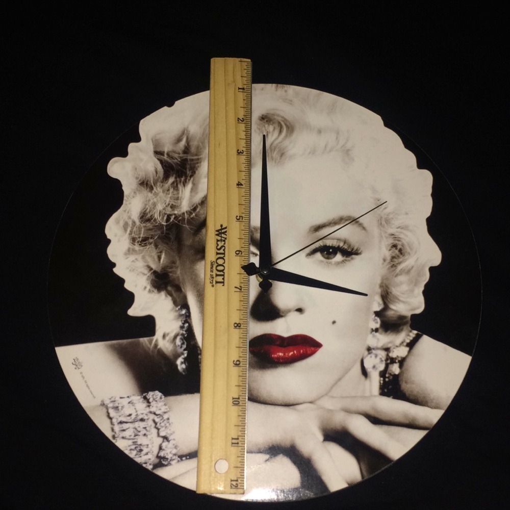 Clock - Picture 3 of 4